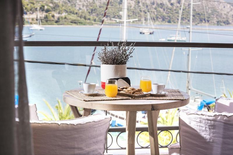 Argostoli Marina Suites Dış mekan fotoğraf